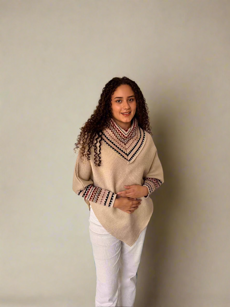 Pachamama Rawra – Beige / Caky Premium Poncho