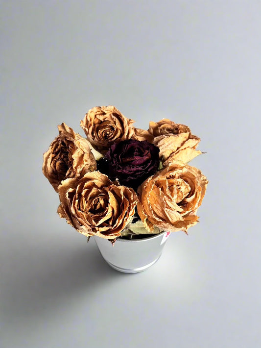 Seau de fleurs éternelles